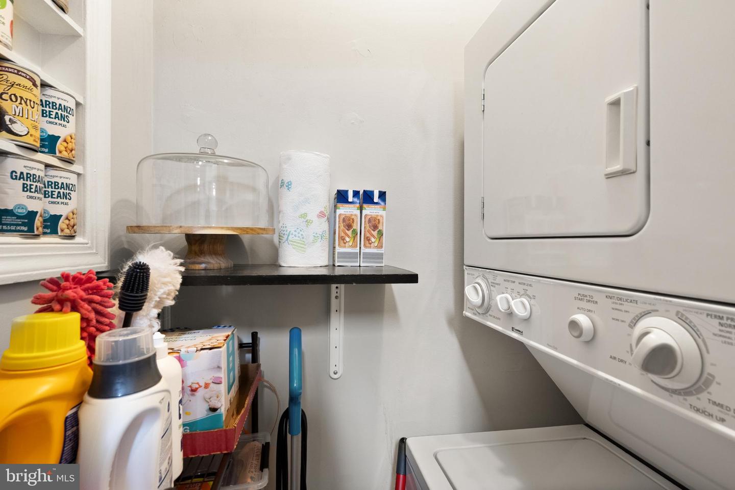 5906-D BAYSHIRE RD, SPRINGFIELD, Virginia 22152, 2 Bedrooms Bedrooms, ,1 BathroomBathrooms,Residential,For sale,5906-D BAYSHIRE RD,VAFX2268278 MLS # VAFX2268278