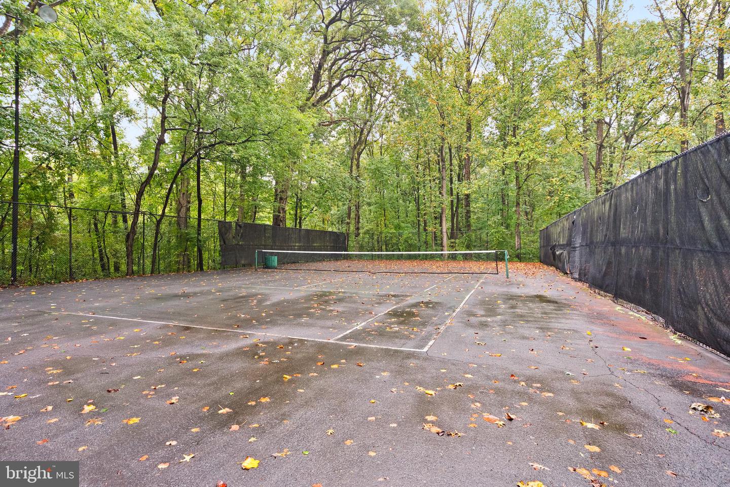 5906-D BAYSHIRE RD, SPRINGFIELD, Virginia 22152, 2 Bedrooms Bedrooms, ,1 BathroomBathrooms,Residential,For sale,5906-D BAYSHIRE RD,VAFX2268278 MLS # VAFX2268278