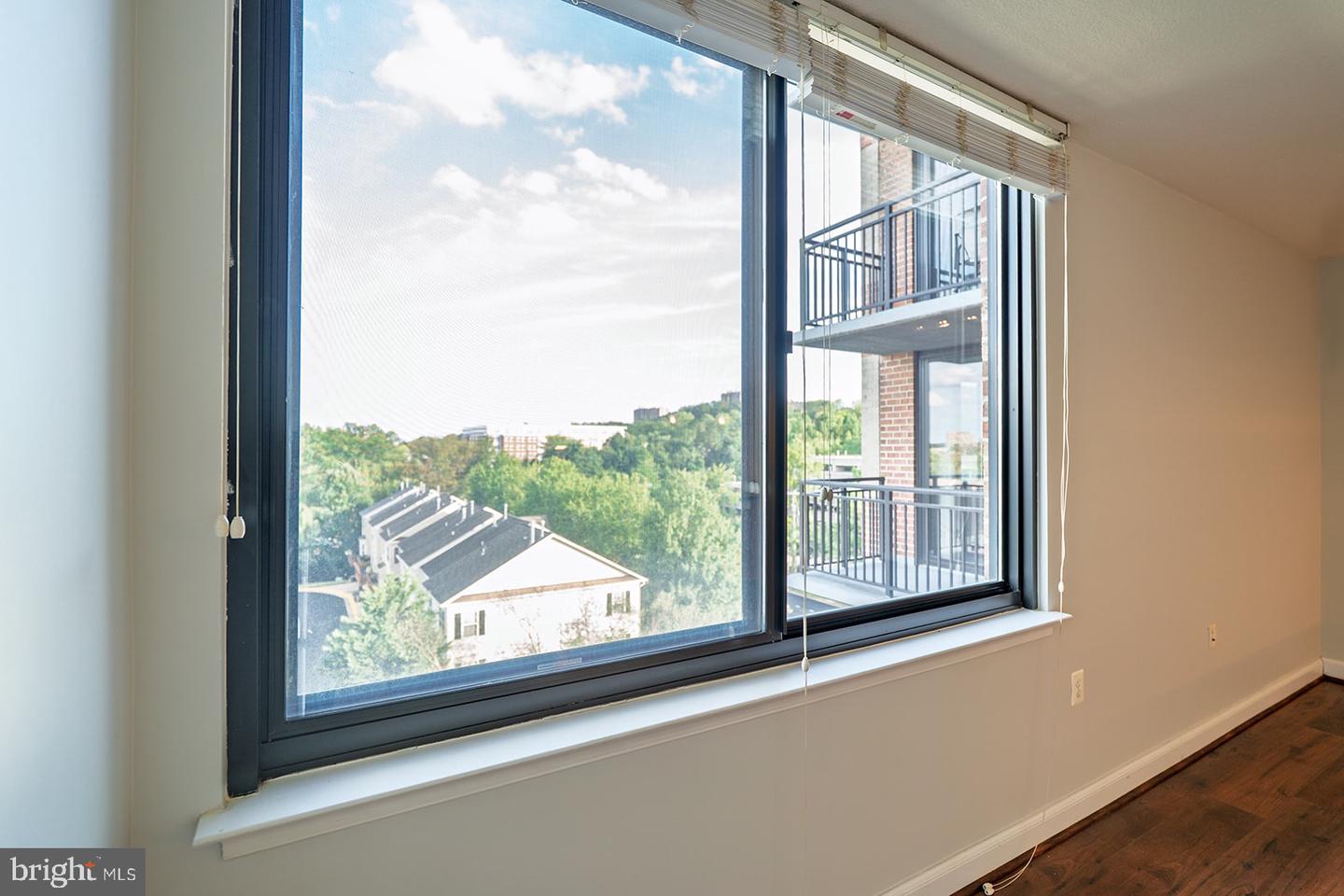 2451 MIDTOWN AVE #713, ALEXANDRIA, Virginia 22303, 2 Bedrooms Bedrooms, 4 Rooms Rooms,2 BathroomsBathrooms,Residential,For sale,2451 MIDTOWN AVE #713,VAFX2268892 MLS # VAFX2268892