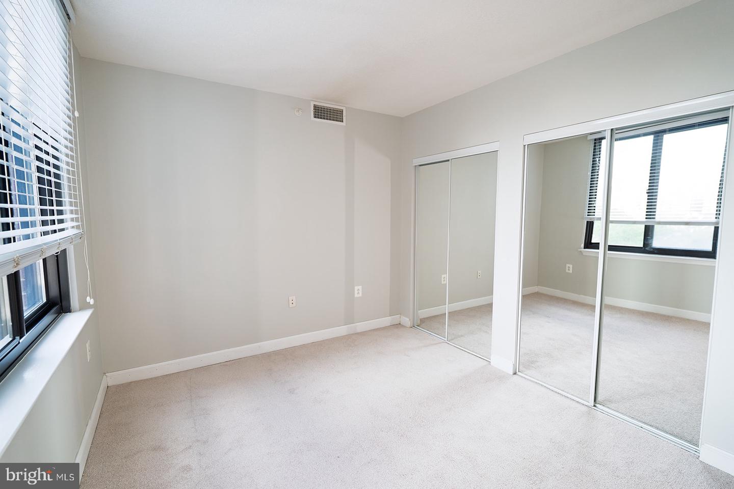 2451 MIDTOWN AVE #713, ALEXANDRIA, Virginia 22303, 2 Bedrooms Bedrooms, 4 Rooms Rooms,2 BathroomsBathrooms,Residential,For sale,2451 MIDTOWN AVE #713,VAFX2268892 MLS # VAFX2268892