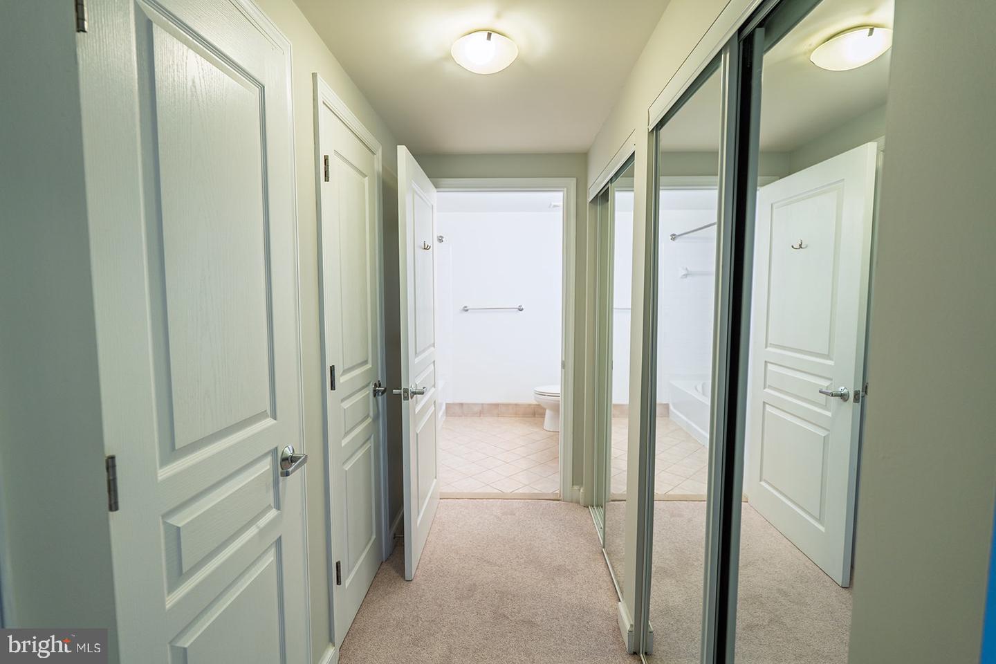 2451 MIDTOWN AVE #713, ALEXANDRIA, Virginia 22303, 2 Bedrooms Bedrooms, 4 Rooms Rooms,2 BathroomsBathrooms,Residential,For sale,2451 MIDTOWN AVE #713,VAFX2268892 MLS # VAFX2268892