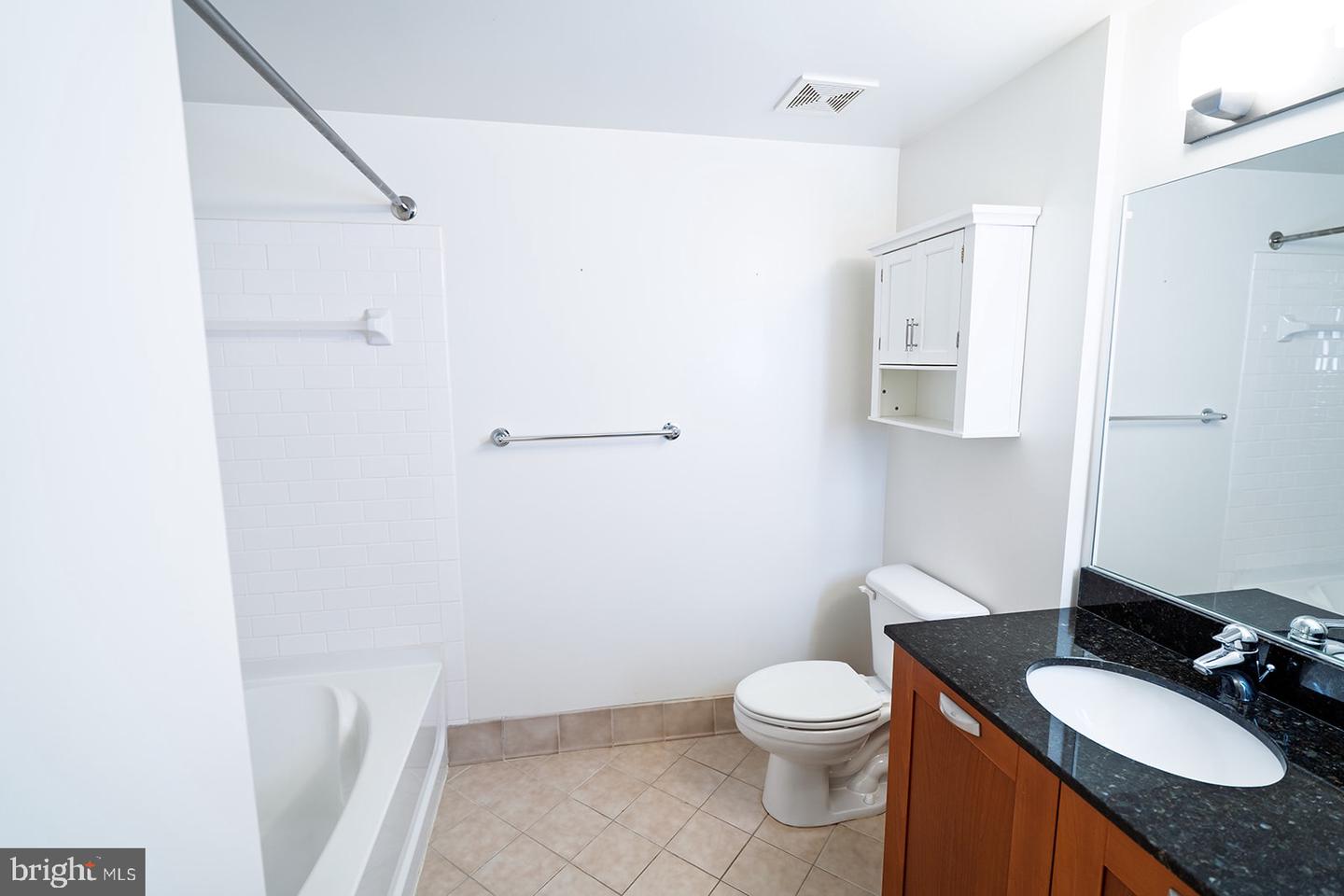 2451 MIDTOWN AVE #713, ALEXANDRIA, Virginia 22303, 2 Bedrooms Bedrooms, 4 Rooms Rooms,2 BathroomsBathrooms,Residential,For sale,2451 MIDTOWN AVE #713,VAFX2268892 MLS # VAFX2268892