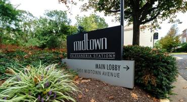 2451 MIDTOWN AVE #713, ALEXANDRIA, Virginia 22303, 2 Bedrooms Bedrooms, 4 Rooms Rooms,2 BathroomsBathrooms,Residential,For sale,2451 MIDTOWN AVE #713,VAFX2268892 MLS # VAFX2268892