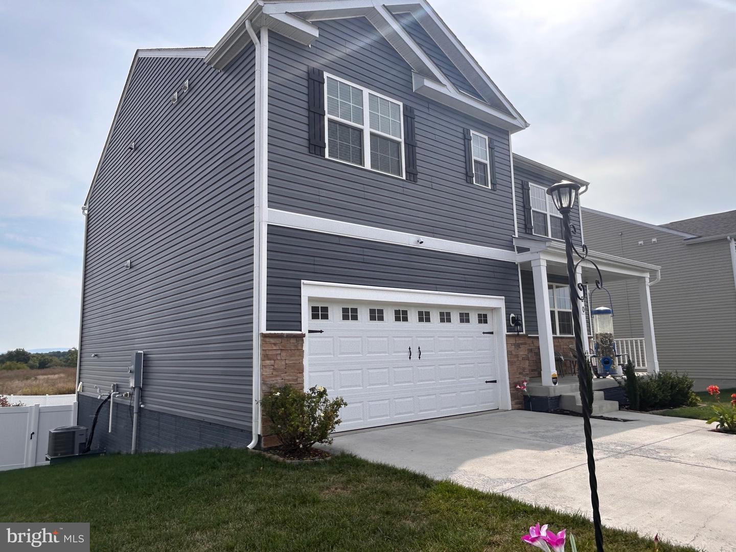 620 WEEKS CT, BERRYVILLE, Virginia 22611, 5 Bedrooms Bedrooms, ,3 BathroomsBathrooms,Residential,For sale,620 WEEKS CT,VACL2006102 MLS # VACL2006102