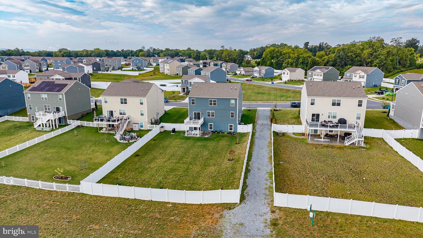 620 WEEKS CT, BERRYVILLE, Virginia 22611, 5 Bedrooms Bedrooms, ,3 BathroomsBathrooms,Residential,For sale,620 WEEKS CT,VACL2006102 MLS # VACL2006102