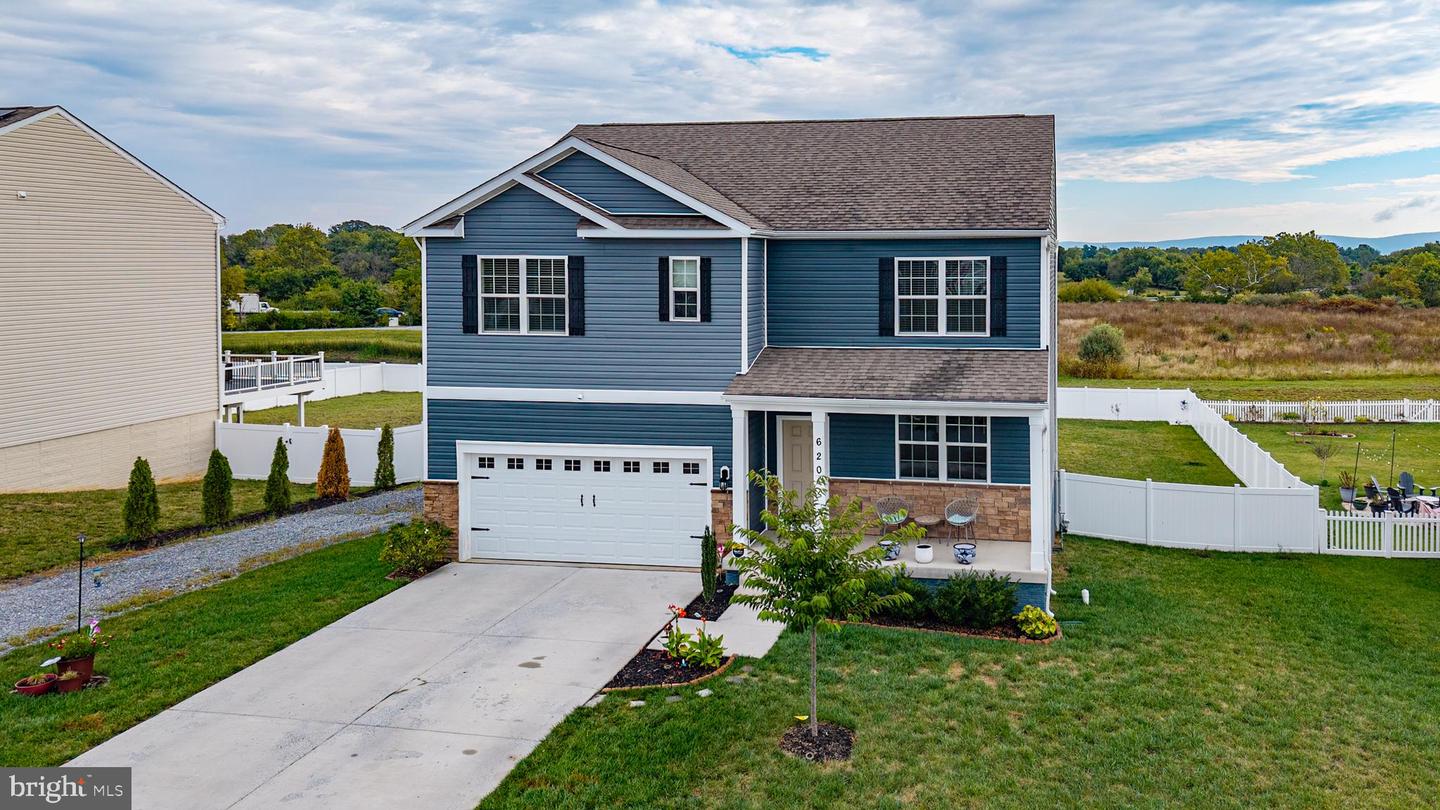 620 WEEKS CT, BERRYVILLE, Virginia 22611, 5 Bedrooms Bedrooms, ,3 BathroomsBathrooms,Residential,For sale,620 WEEKS CT,VACL2006102 MLS # VACL2006102