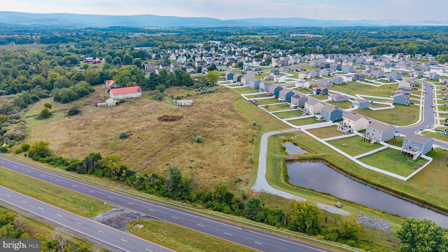 620 WEEKS CT, BERRYVILLE, Virginia 22611, 5 Bedrooms Bedrooms, ,3 BathroomsBathrooms,Residential,For sale,620 WEEKS CT,VACL2006102 MLS # VACL2006102