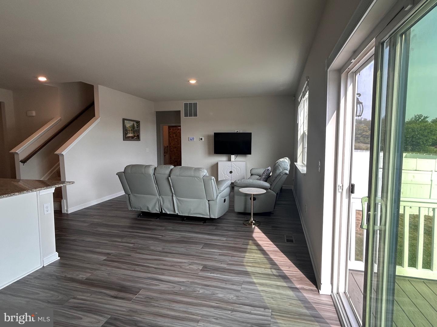 620 WEEKS CT, BERRYVILLE, Virginia 22611, 5 Bedrooms Bedrooms, ,3 BathroomsBathrooms,Residential,For sale,620 WEEKS CT,VACL2006102 MLS # VACL2006102