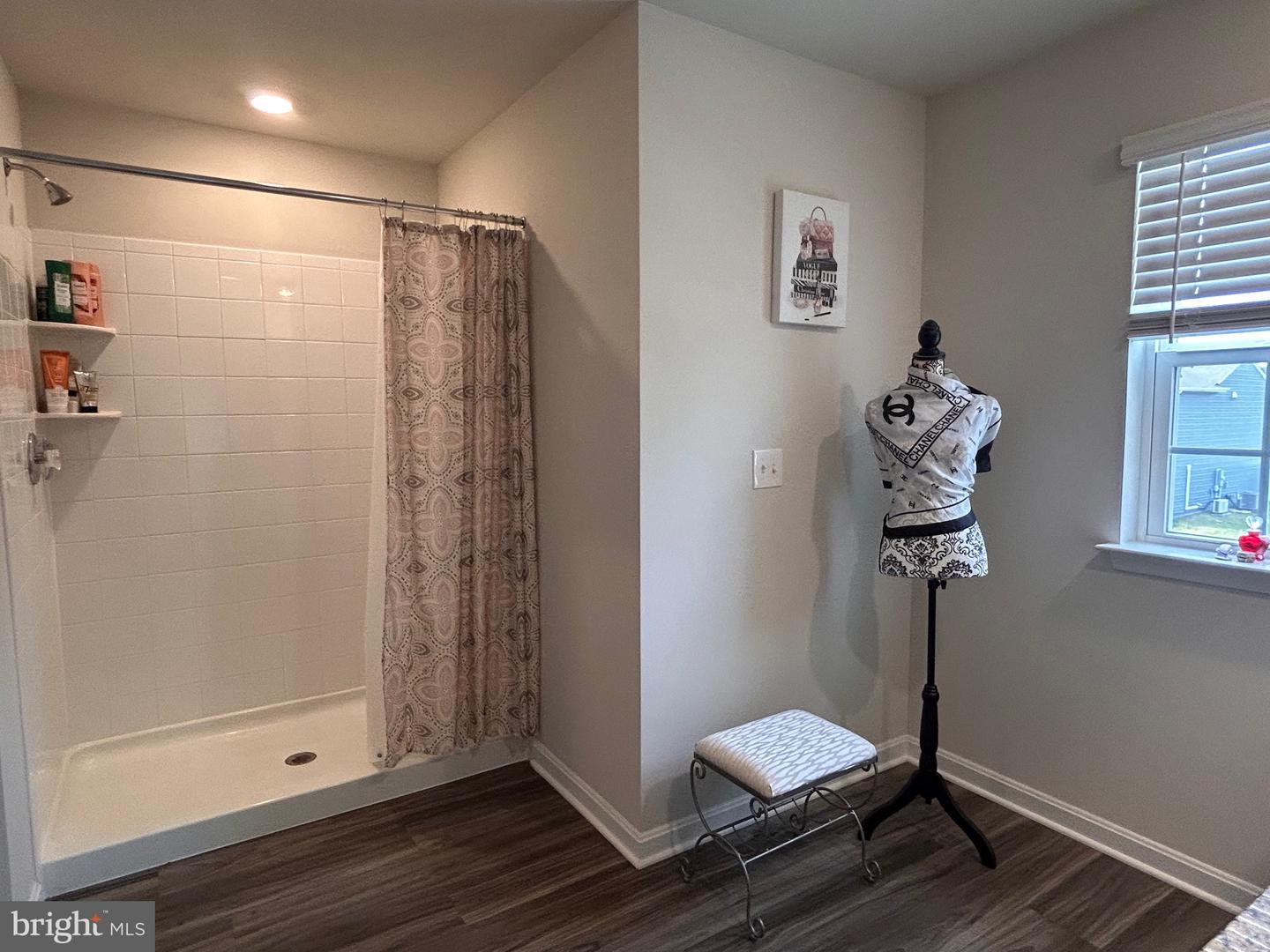 620 WEEKS CT, BERRYVILLE, Virginia 22611, 5 Bedrooms Bedrooms, ,3 BathroomsBathrooms,Residential,For sale,620 WEEKS CT,VACL2006102 MLS # VACL2006102