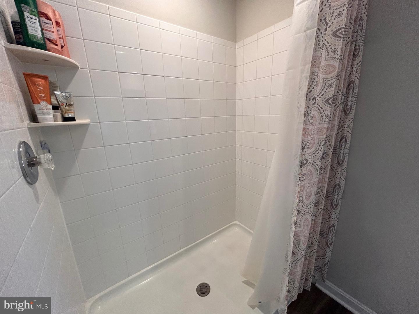 620 WEEKS CT, BERRYVILLE, Virginia 22611, 5 Bedrooms Bedrooms, ,3 BathroomsBathrooms,Residential,For sale,620 WEEKS CT,VACL2006102 MLS # VACL2006102