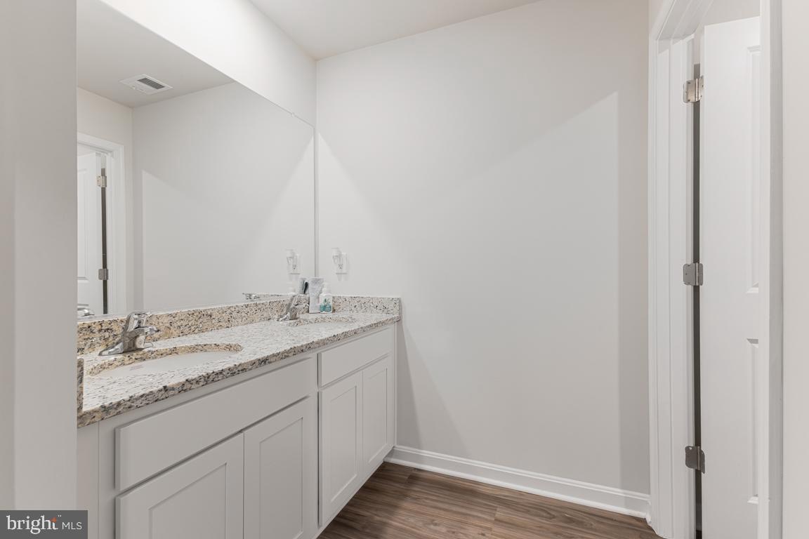 620 WEEKS CT, BERRYVILLE, Virginia 22611, 5 Bedrooms Bedrooms, ,3 BathroomsBathrooms,Residential,For sale,620 WEEKS CT,VACL2006102 MLS # VACL2006102