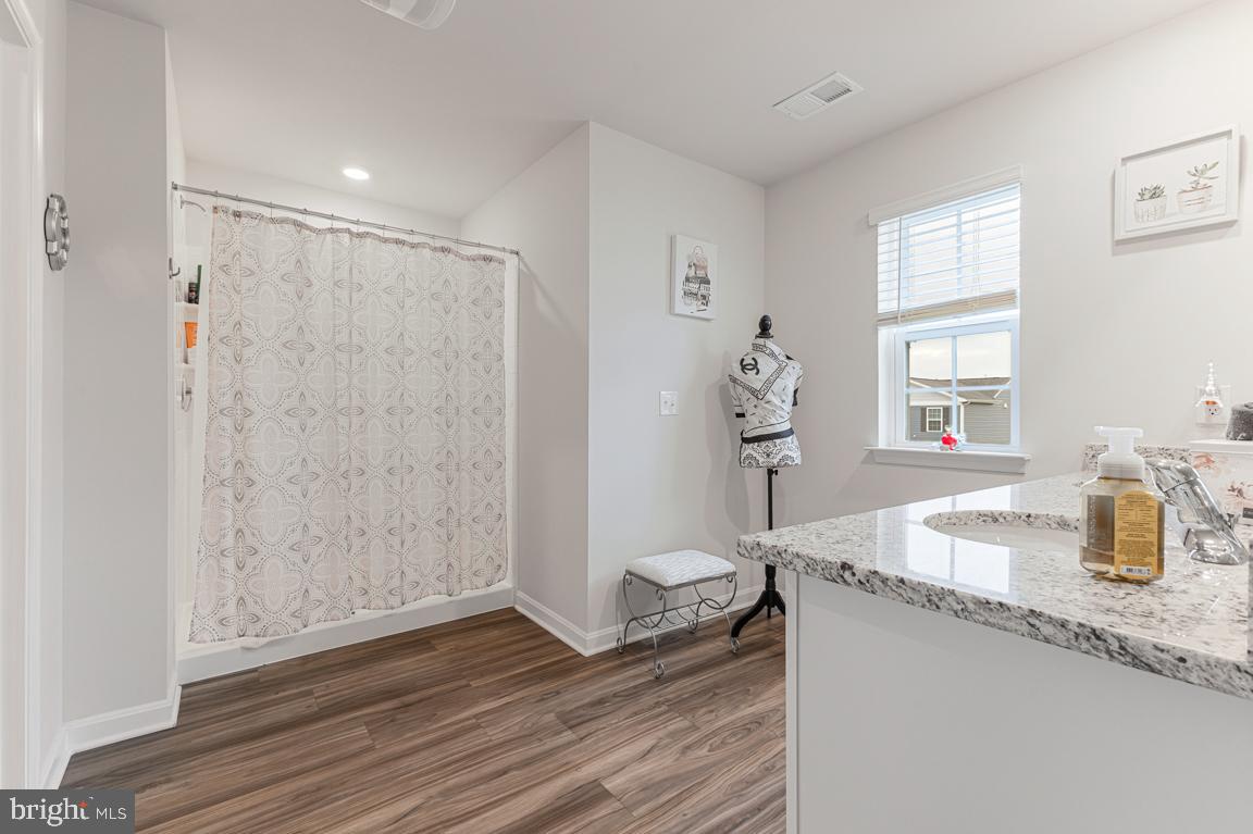 620 WEEKS CT, BERRYVILLE, Virginia 22611, 5 Bedrooms Bedrooms, ,3 BathroomsBathrooms,Residential,For sale,620 WEEKS CT,VACL2006102 MLS # VACL2006102