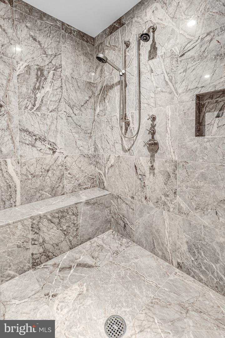 1881 N NASH ST #1706, ARLINGTON, Virginia 22209, 1 Bedroom Bedrooms, ,2 BathroomsBathrooms,Residential,For sale,1881 N NASH ST #1706,VAAR2064256 MLS # VAAR2064256