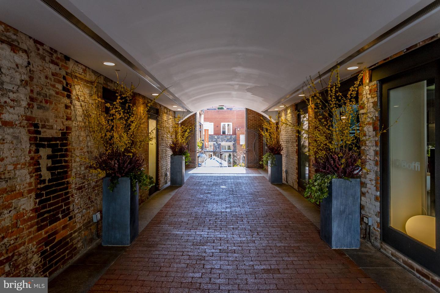 1881 N NASH ST #1706, ARLINGTON, Virginia 22209, 1 Bedroom Bedrooms, ,2 BathroomsBathrooms,Residential,For sale,1881 N NASH ST #1706,VAAR2064256 MLS # VAAR2064256