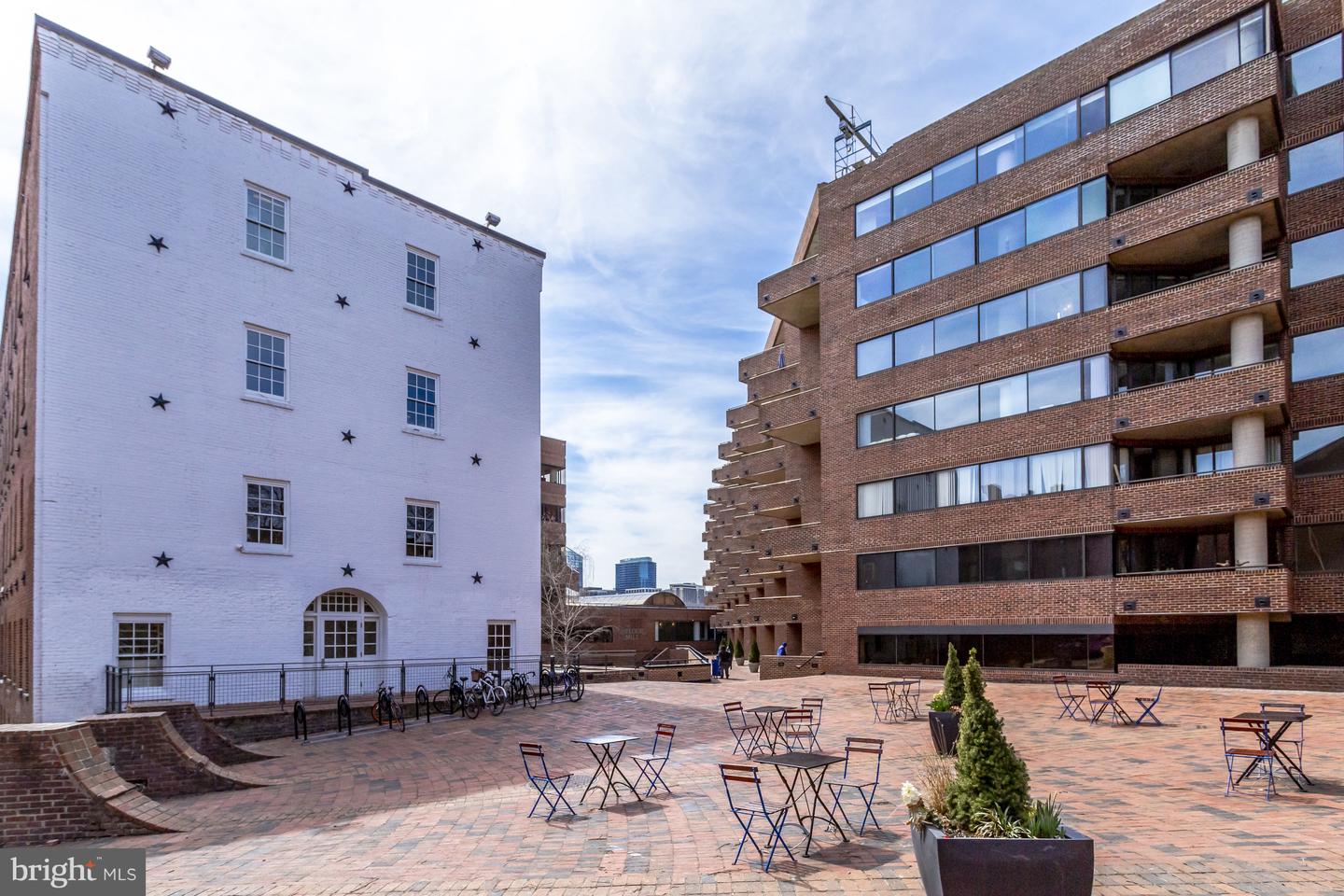 1881 N NASH ST #1706, ARLINGTON, Virginia 22209, 1 Bedroom Bedrooms, ,2 BathroomsBathrooms,Residential,For sale,1881 N NASH ST #1706,VAAR2064256 MLS # VAAR2064256