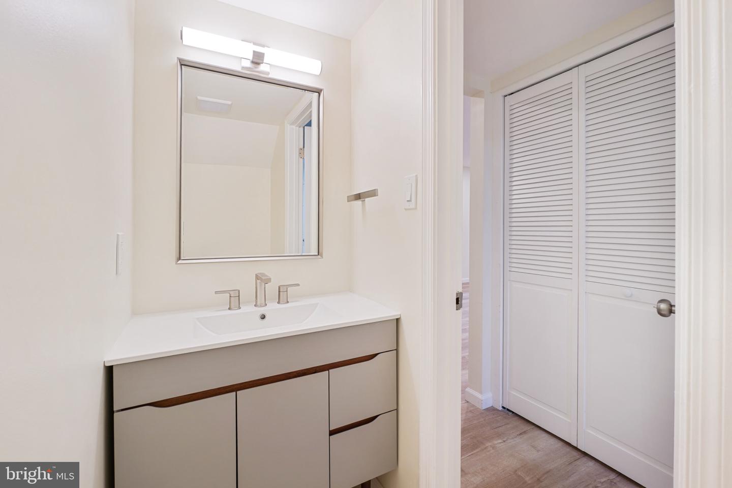 1050 RAMSGATE CT #C, STERLING, Virginia 20164, 3 Bedrooms Bedrooms, 5 Rooms Rooms,2 BathroomsBathrooms,Residential,For sale,1050 RAMSGATE CT #C,VALO2107800 MLS # VALO2107800