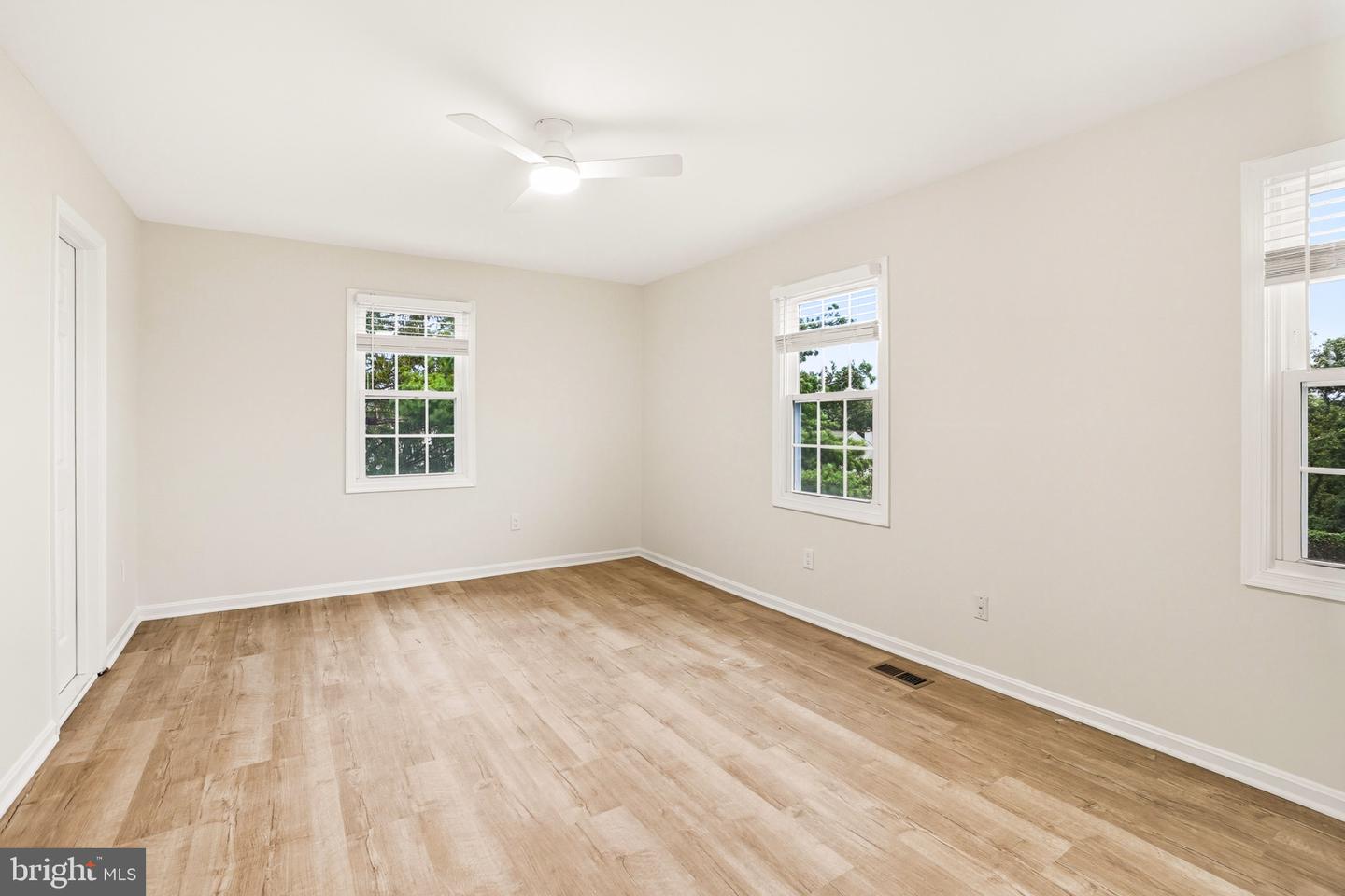 1050 RAMSGATE CT #C, STERLING, Virginia 20164, 3 Bedrooms Bedrooms, 5 Rooms Rooms,2 BathroomsBathrooms,Residential,For sale,1050 RAMSGATE CT #C,VALO2107800 MLS # VALO2107800