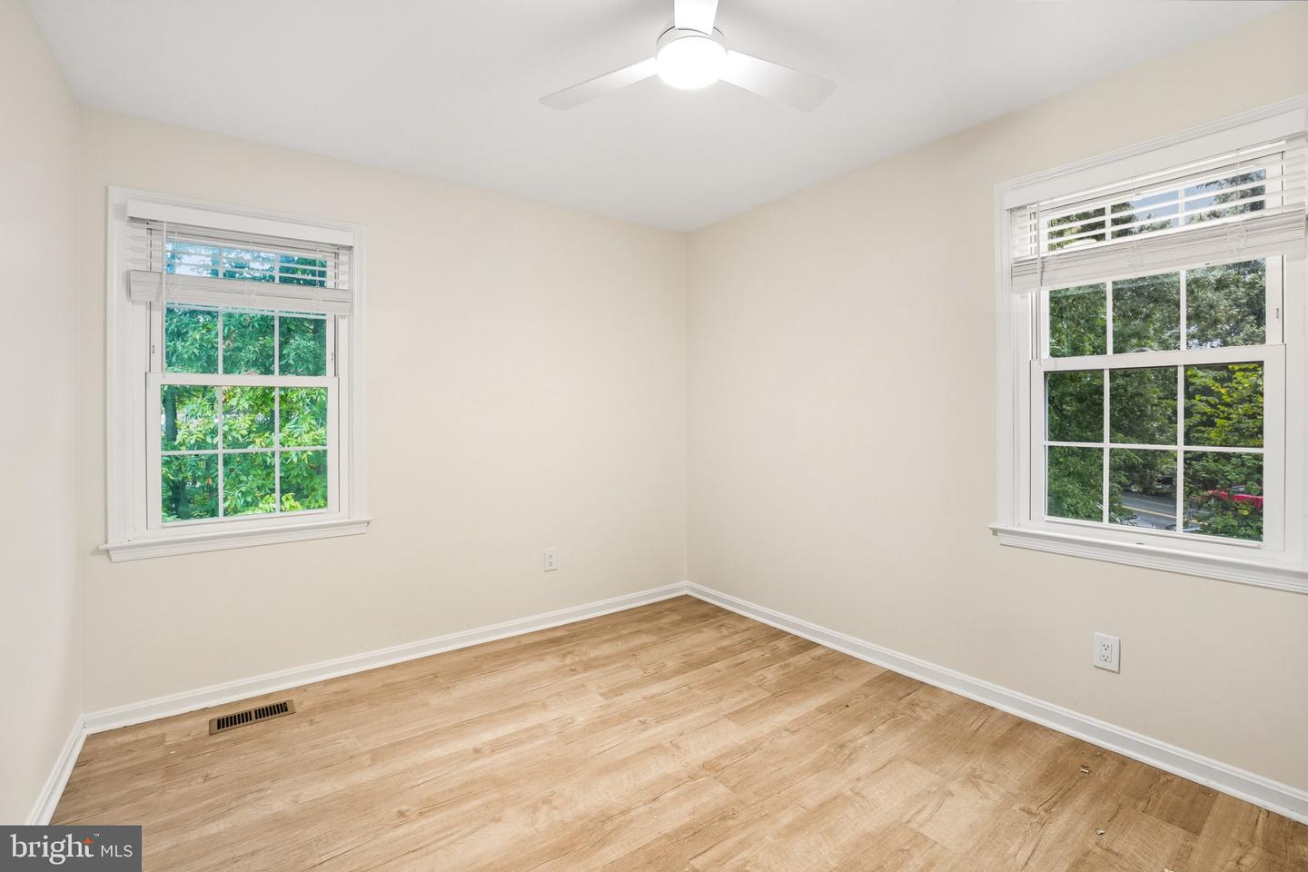 1050 RAMSGATE CT #C, STERLING, Virginia 20164, 3 Bedrooms Bedrooms, 5 Rooms Rooms,2 BathroomsBathrooms,Residential,For sale,1050 RAMSGATE CT #C,VALO2107800 MLS # VALO2107800