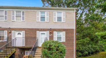 1050 RAMSGATE CT #C, STERLING, Virginia 20164, 3 Bedrooms Bedrooms, 5 Rooms Rooms,2 BathroomsBathrooms,Residential,For sale,1050 RAMSGATE CT #C,VALO2107800 MLS # VALO2107800
