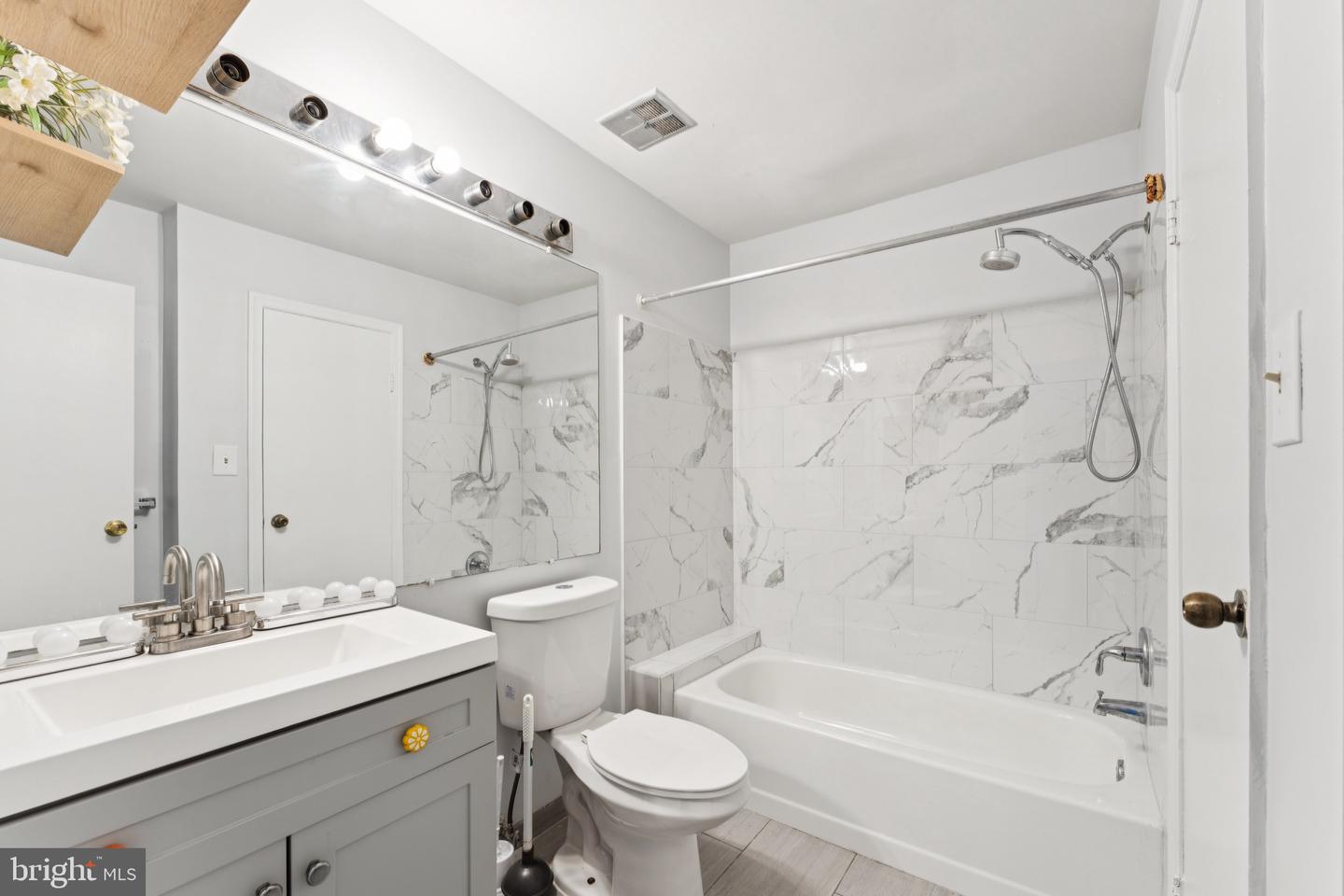7527 BELLE GRAE DR, MANASSAS, Virginia 20109, 3 Bedrooms Bedrooms, ,2 BathroomsBathrooms,Residential,For sale,7527 BELLE GRAE DR,VAPW2104932 MLS # VAPW2104932