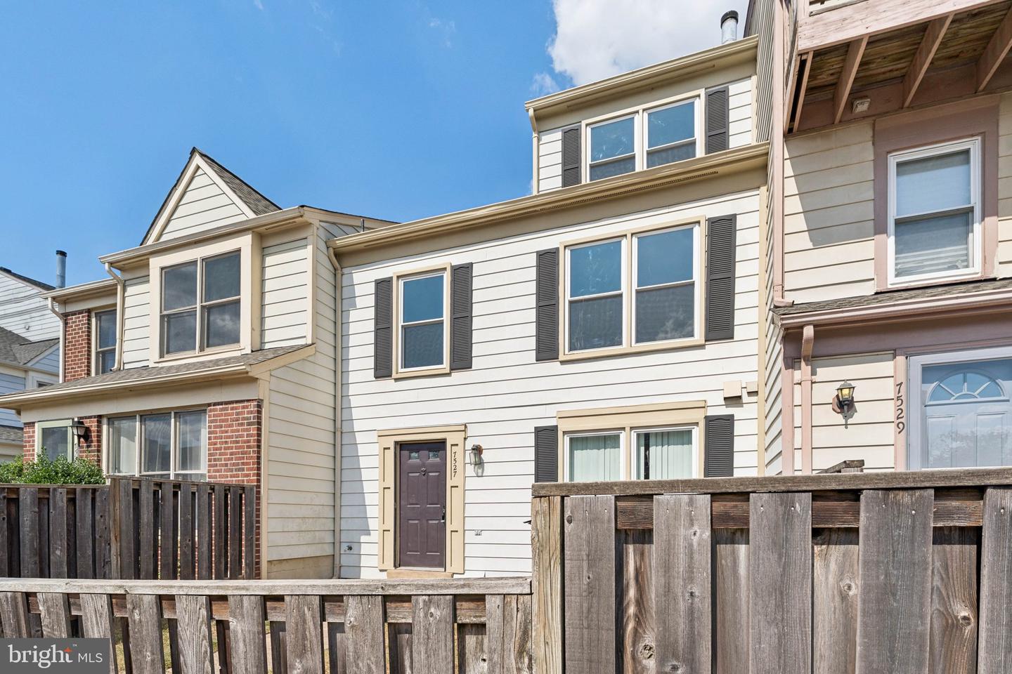 7527 BELLE GRAE DR, MANASSAS, Virginia 20109, 3 Bedrooms Bedrooms, ,2 BathroomsBathrooms,Residential,For sale,7527 BELLE GRAE DR,VAPW2104932 MLS # VAPW2104932