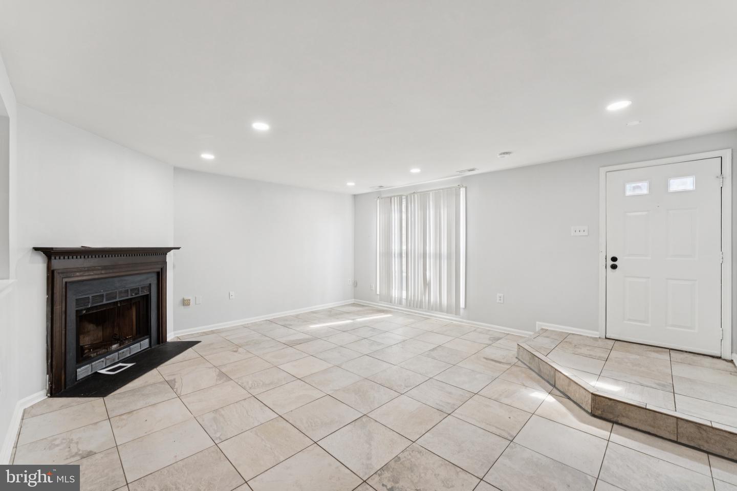 7527 BELLE GRAE DR, MANASSAS, Virginia 20109, 3 Bedrooms Bedrooms, ,2 BathroomsBathrooms,Residential,For sale,7527 BELLE GRAE DR,VAPW2104932 MLS # VAPW2104932