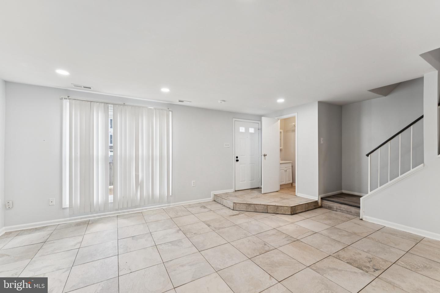 7527 BELLE GRAE DR, MANASSAS, Virginia 20109, 3 Bedrooms Bedrooms, ,2 BathroomsBathrooms,Residential,For sale,7527 BELLE GRAE DR,VAPW2104932 MLS # VAPW2104932
