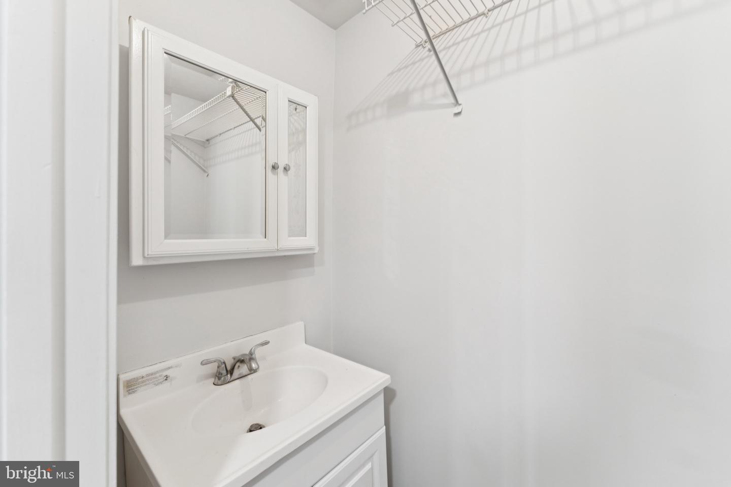 7527 BELLE GRAE DR, MANASSAS, Virginia 20109, 3 Bedrooms Bedrooms, ,2 BathroomsBathrooms,Residential,For sale,7527 BELLE GRAE DR,VAPW2104932 MLS # VAPW2104932