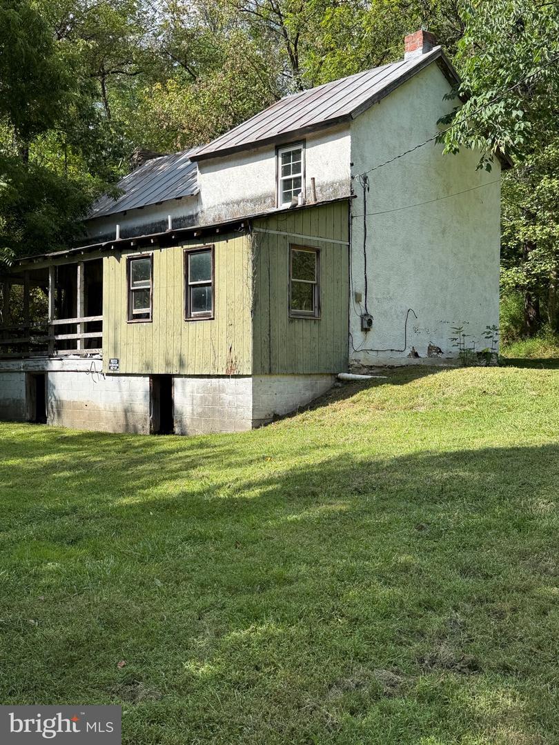 189 PIEDMONT ORCHARD RD, LINDEN, Virginia 22642, 2 Bedrooms Bedrooms, ,1 BathroomBathrooms,Residential,For sale,189 PIEDMONT ORCHARD RD,VAWR2012440 MLS # VAWR2012440