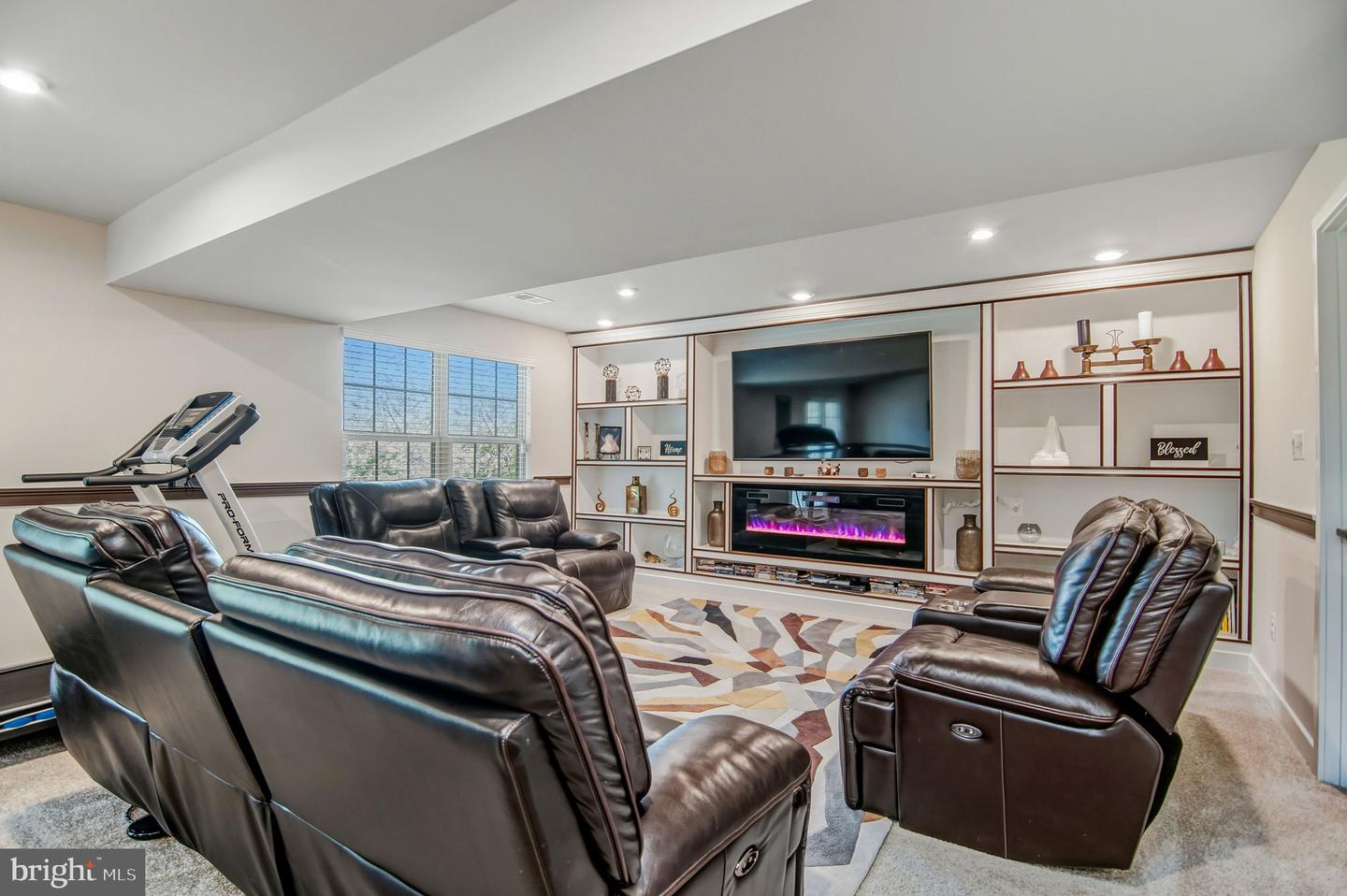 18208 RED MULBERRY RD, DUMFRIES, Virginia 22026, 4 Bedrooms Bedrooms, ,3 BathroomsBathrooms,Residential,For sale,18208 RED MULBERRY RD,VAPW2105090 MLS # VAPW2105090