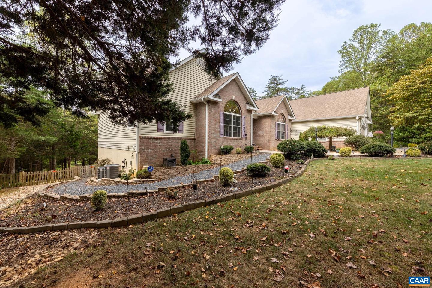 25 ACRE LN, PALMYRA, Virginia 22963, 5 Bedrooms Bedrooms, ,4 BathroomsBathrooms,Residential,For sale,25 ACRE LN,669525 MLS # 669525