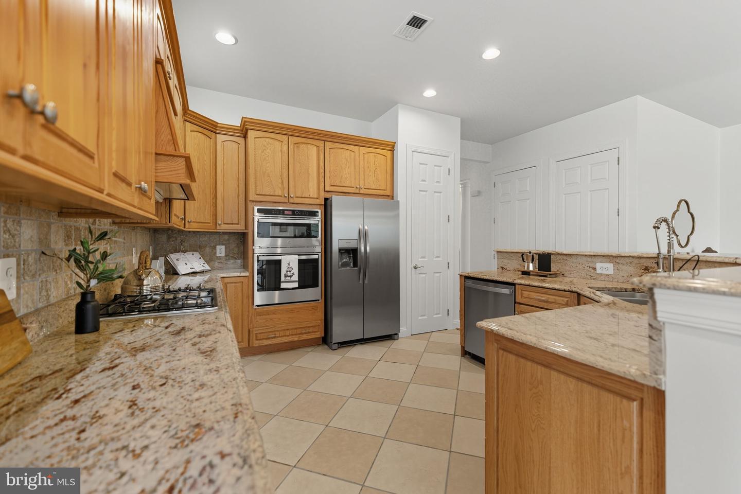 15691 ALDERBROOK DR, HAYMARKET, Virginia 20169, 2 Bedrooms Bedrooms, ,3 BathroomsBathrooms,Residential,For sale,15691 ALDERBROOK DR,VAPW2105100 MLS # VAPW2105100