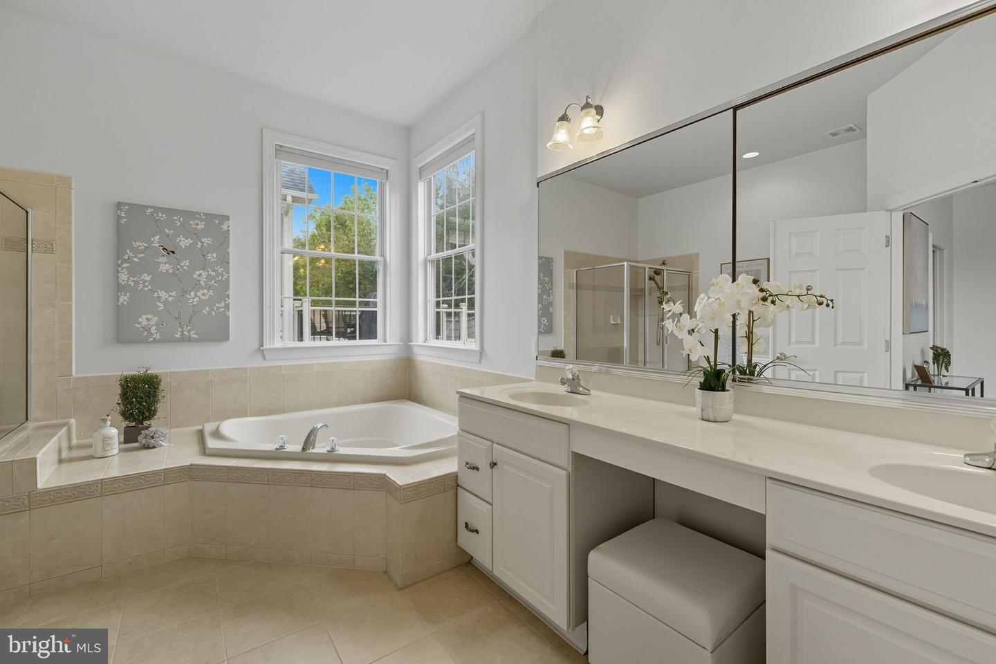 15691 ALDERBROOK DR, HAYMARKET, Virginia 20169, 2 Bedrooms Bedrooms, ,3 BathroomsBathrooms,Residential,For sale,15691 ALDERBROOK DR,VAPW2105100 MLS # VAPW2105100