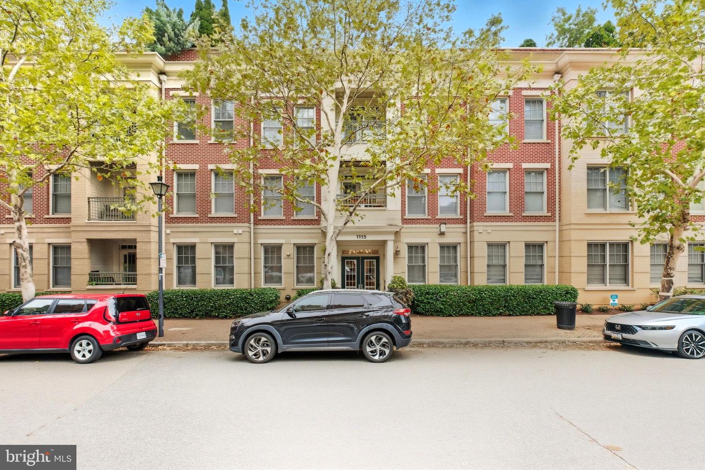 1115 CAMERON ST #215, ALEXANDRIA, Virginia 22314, 2 Bedrooms Bedrooms, ,2 BathroomsBathrooms,Residential,For sale,1115 CAMERON ST #215,VAAX2050368 MLS # VAAX2050368