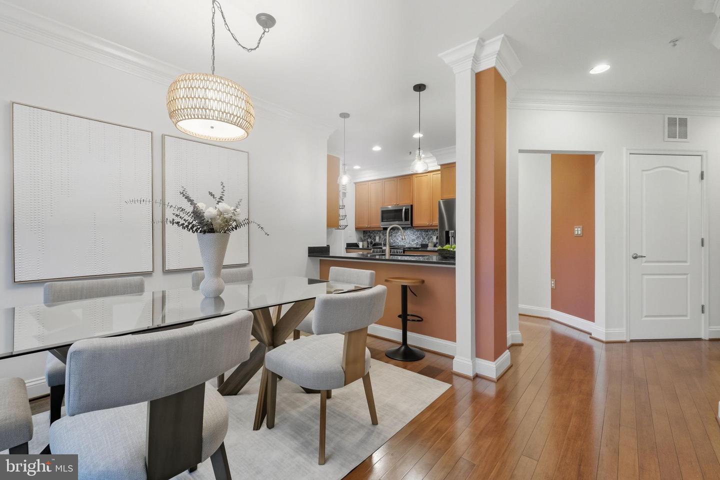 1115 CAMERON ST #215, ALEXANDRIA, Virginia 22314, 2 Bedrooms Bedrooms, ,2 BathroomsBathrooms,Residential,For sale,1115 CAMERON ST #215,VAAX2050368 MLS # VAAX2050368