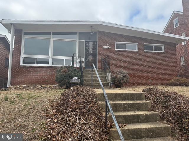 3824 17TH ST NE, WASHINGTON, District Of Columbia 20018, 3 Bedrooms Bedrooms, ,2 BathroomsBathrooms,Residential,For sale,3824 17TH ST NE,DCDC2189204 MLS # DCDC2189204