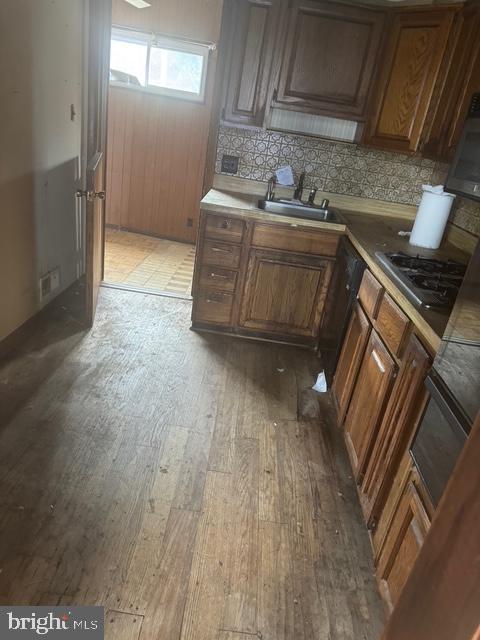 3824 17TH ST NE, WASHINGTON, District Of Columbia 20018, 3 Bedrooms Bedrooms, ,2 BathroomsBathrooms,Residential,For sale,3824 17TH ST NE,DCDC2189204 MLS # DCDC2189204