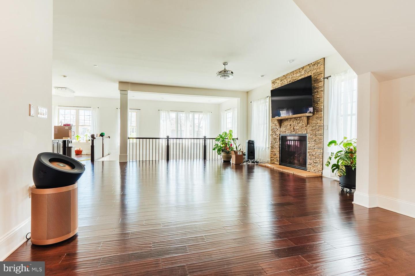 24814 BARRINGTON GROVE CT, ALDIE, Virginia 20105, 5 Bedrooms Bedrooms, ,4 BathroomsBathrooms,Residential,For sale,24814 BARRINGTON GROVE CT,VALO2091260 MLS # VALO2091260