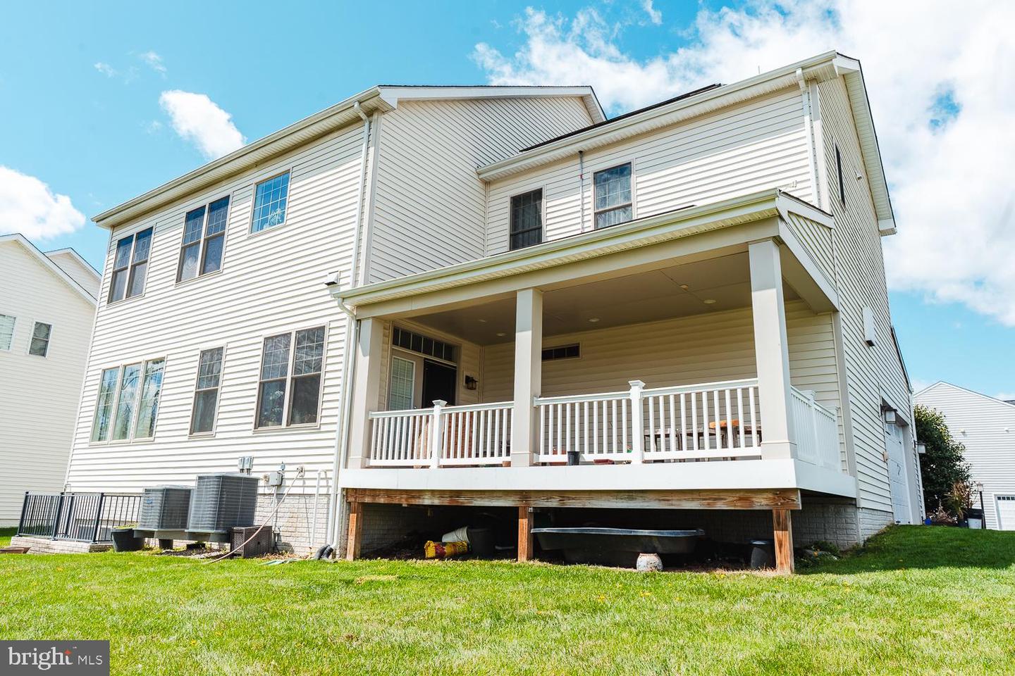 24814 BARRINGTON GROVE CT, ALDIE, Virginia 20105, 5 Bedrooms Bedrooms, ,4 BathroomsBathrooms,Residential,For sale,24814 BARRINGTON GROVE CT,VALO2091260 MLS # VALO2091260