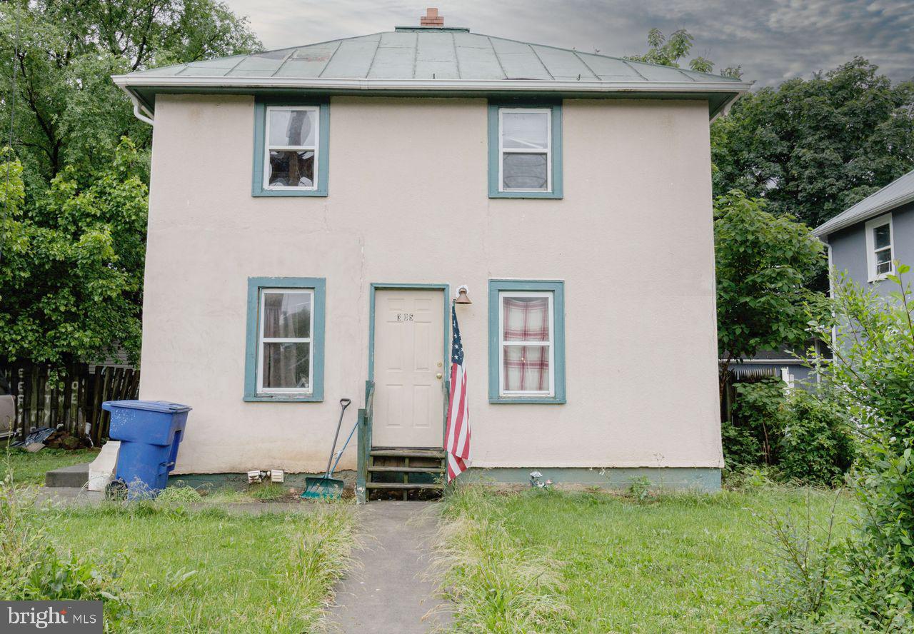 305 PROSPECT, FRONT ROYAL, Virginia 22630, 3 Bedrooms Bedrooms, ,1 BathroomBathrooms,Residential,For sale,305 PROSPECT,VAWR2011232 MLS # VAWR2011232