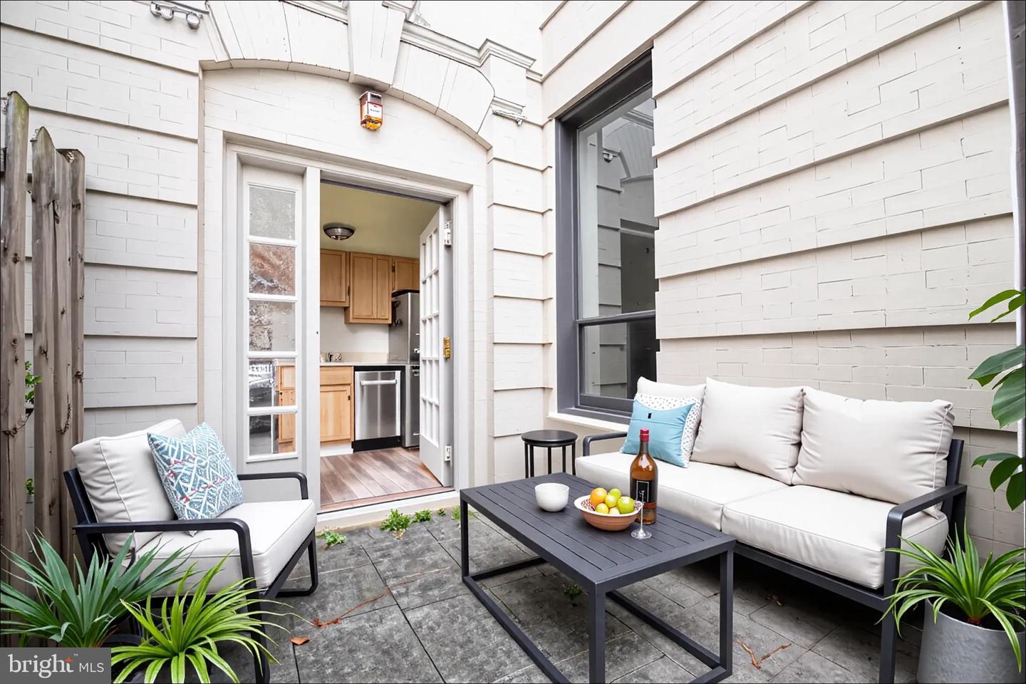 1669 COLUMBIA RD NW #109, WASHINGTON, District Of Columbia 20009, 2 Bedrooms Bedrooms, 3 Rooms Rooms,1 BathroomBathrooms,Residential,For sale,1669 COLUMBIA RD NW #109,DCDC2207424 MLS # DCDC2207424