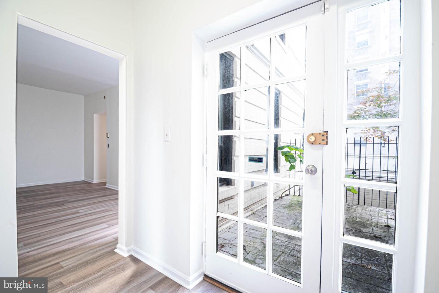 1669 COLUMBIA RD NW #109, WASHINGTON, District Of Columbia 20009, 2 Bedrooms Bedrooms, 3 Rooms Rooms,1 BathroomBathrooms,Residential,For sale,1669 COLUMBIA RD NW #109,DCDC2207424 MLS # DCDC2207424