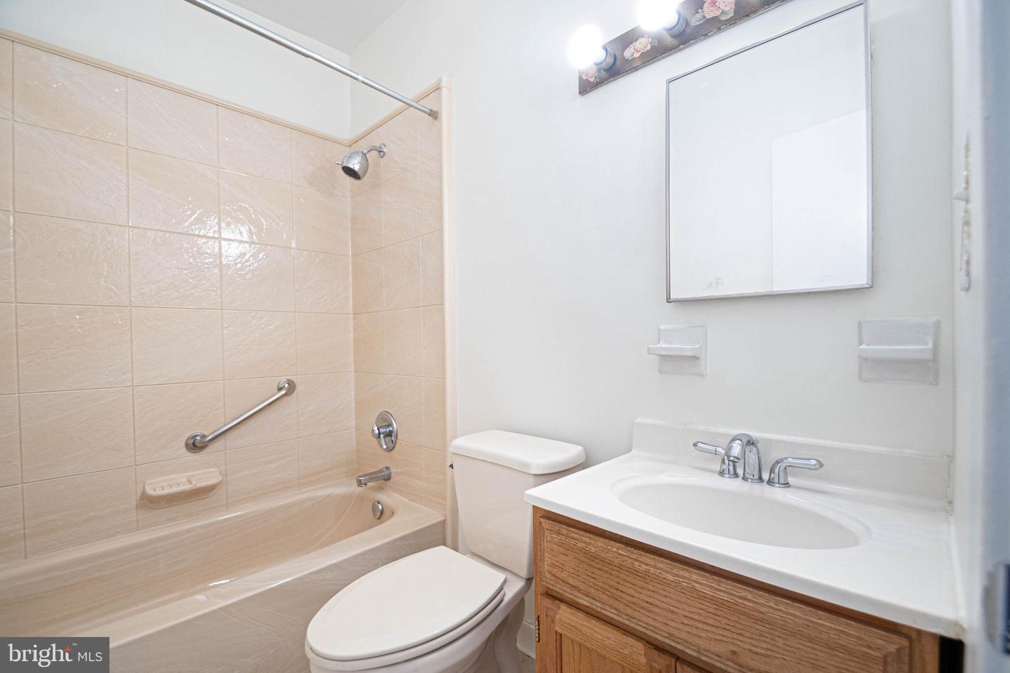 1669 COLUMBIA RD NW #109, WASHINGTON, District Of Columbia 20009, 2 Bedrooms Bedrooms, 3 Rooms Rooms,1 BathroomBathrooms,Residential,For sale,1669 COLUMBIA RD NW #109,DCDC2207424 MLS # DCDC2207424