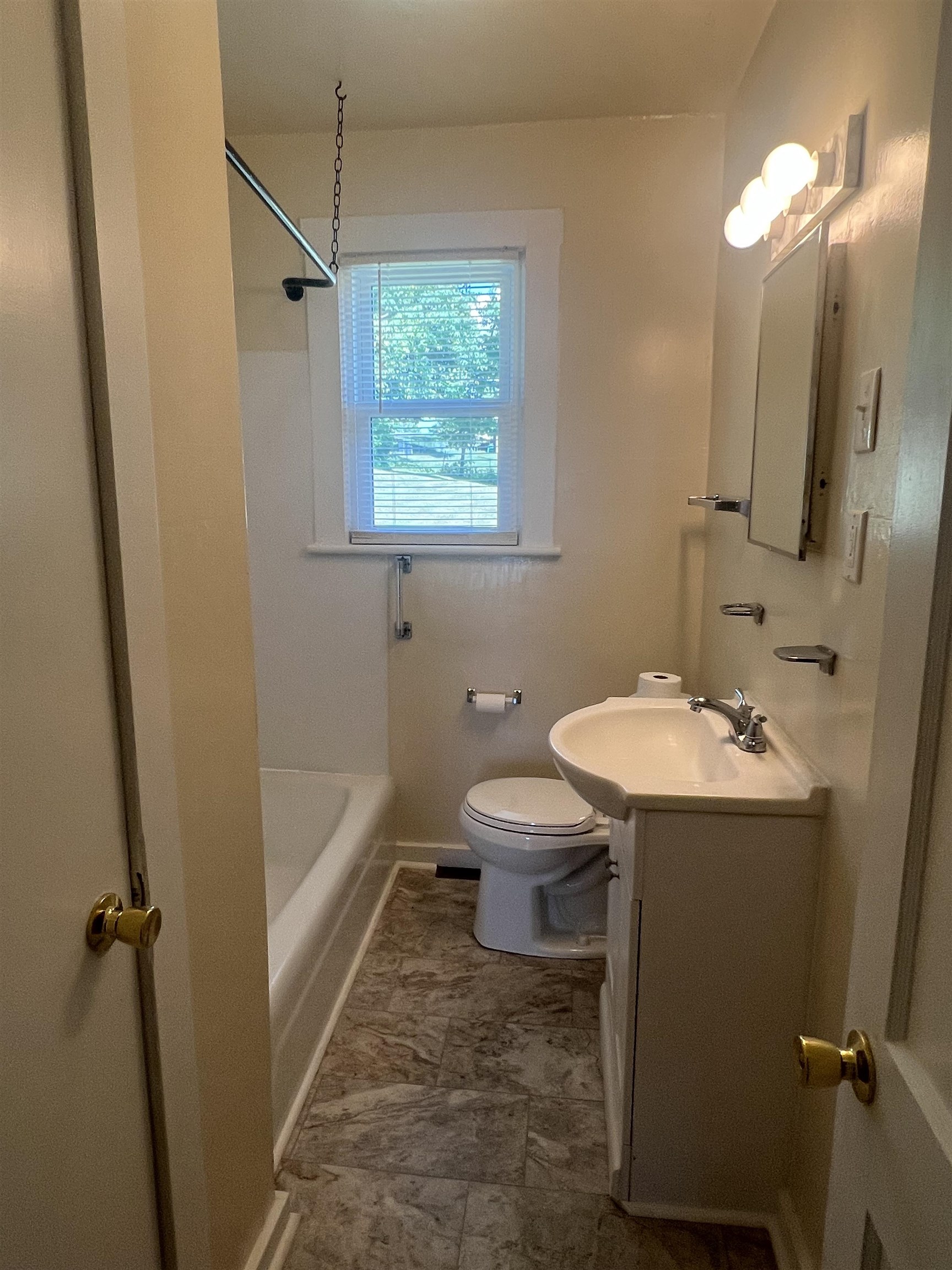 2109 ORANGE ST, STAUNTON, Virginia 24401, 3 Bedrooms Bedrooms, ,1 BathroomBathrooms,Residential,2109 ORANGE ST,668973 MLS # 668973