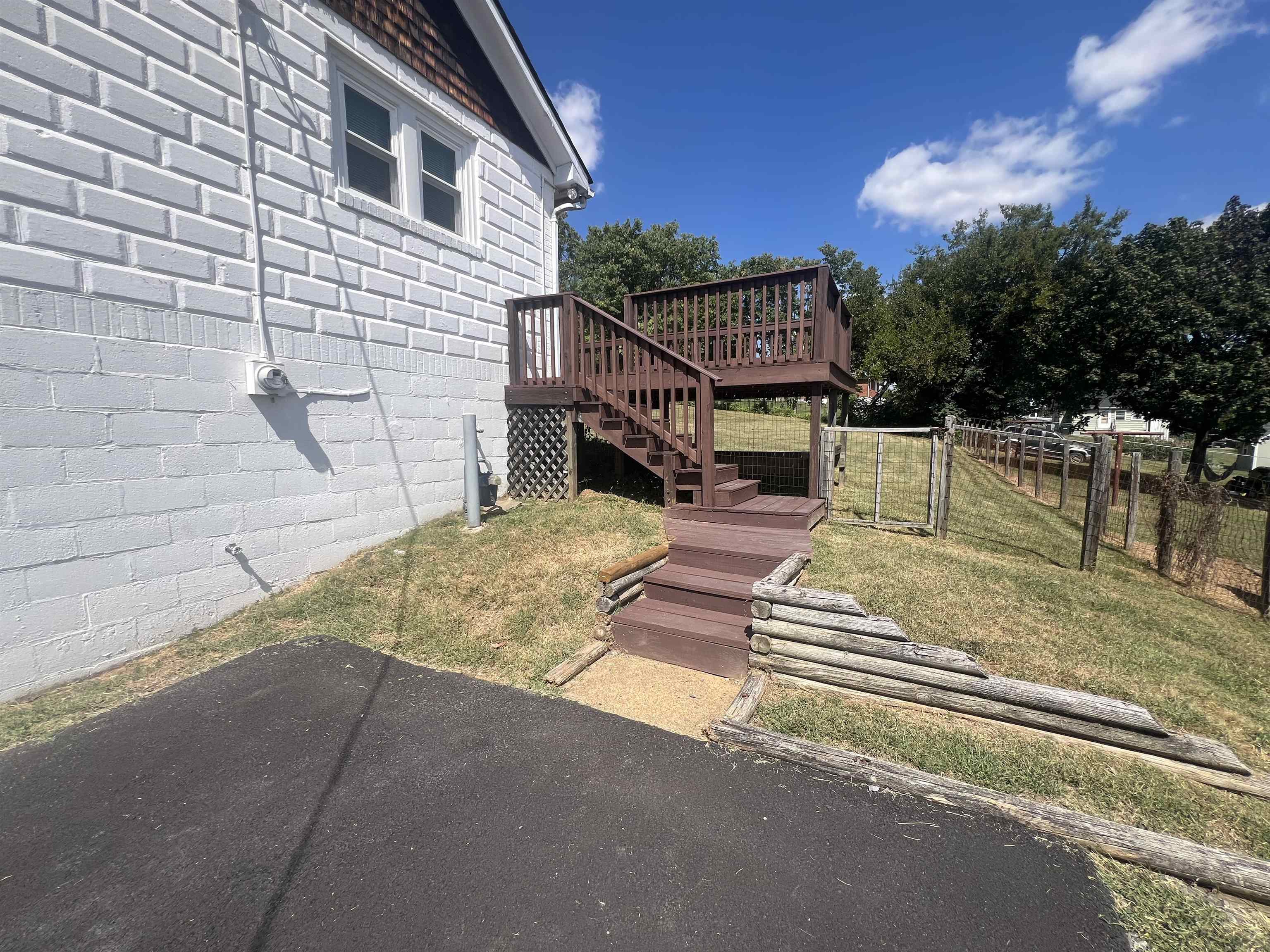 2109 ORANGE ST, STAUNTON, Virginia 24401, 3 Bedrooms Bedrooms, ,1 BathroomBathrooms,Residential,2109 ORANGE ST,668973 MLS # 668973