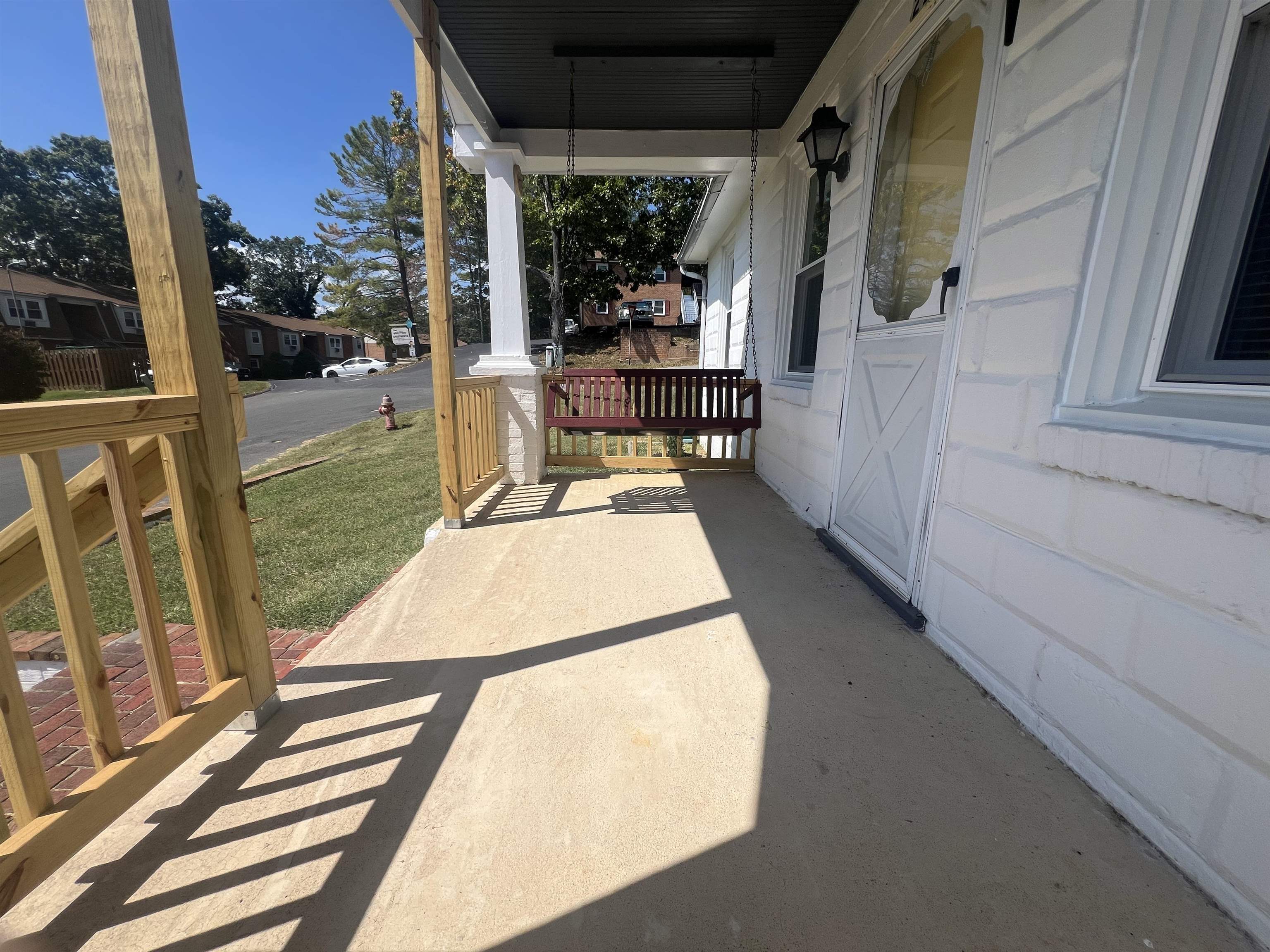2109 ORANGE ST, STAUNTON, Virginia 24401, 3 Bedrooms Bedrooms, ,1 BathroomBathrooms,Residential,2109 ORANGE ST,668973 MLS # 668973