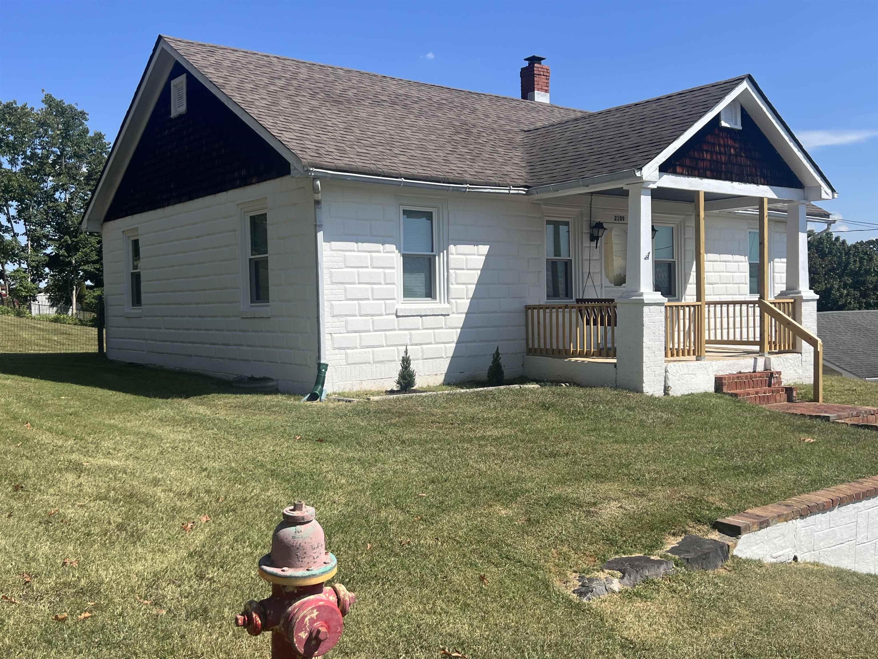 2109 ORANGE ST, STAUNTON, Virginia 24401, 3 Bedrooms Bedrooms, ,1 BathroomBathrooms,Residential,2109 ORANGE ST,668973 MLS # 668973