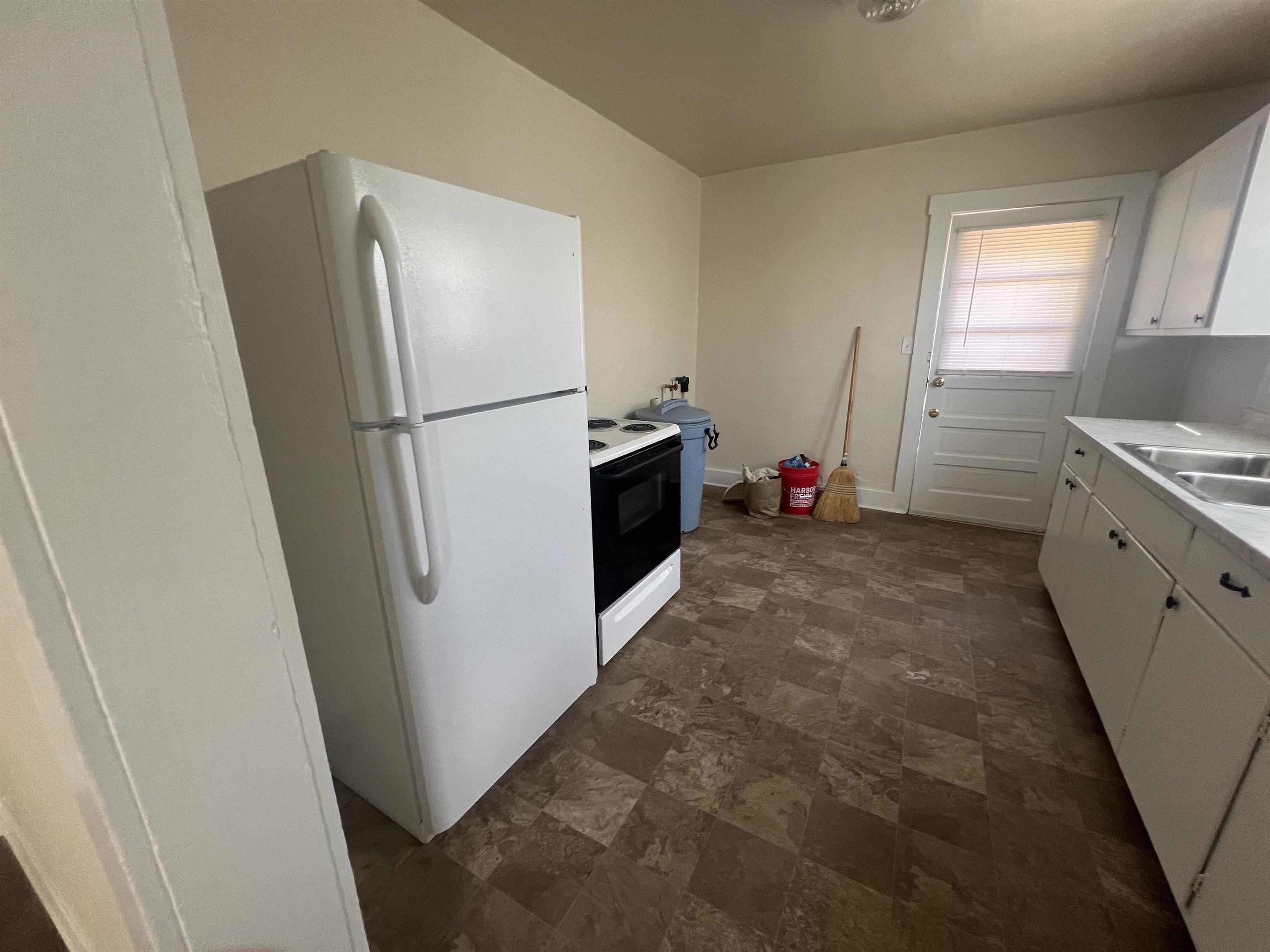 2109 ORANGE ST, STAUNTON, Virginia 24401, 3 Bedrooms Bedrooms, ,1 BathroomBathrooms,Residential,2109 ORANGE ST,668973 MLS # 668973