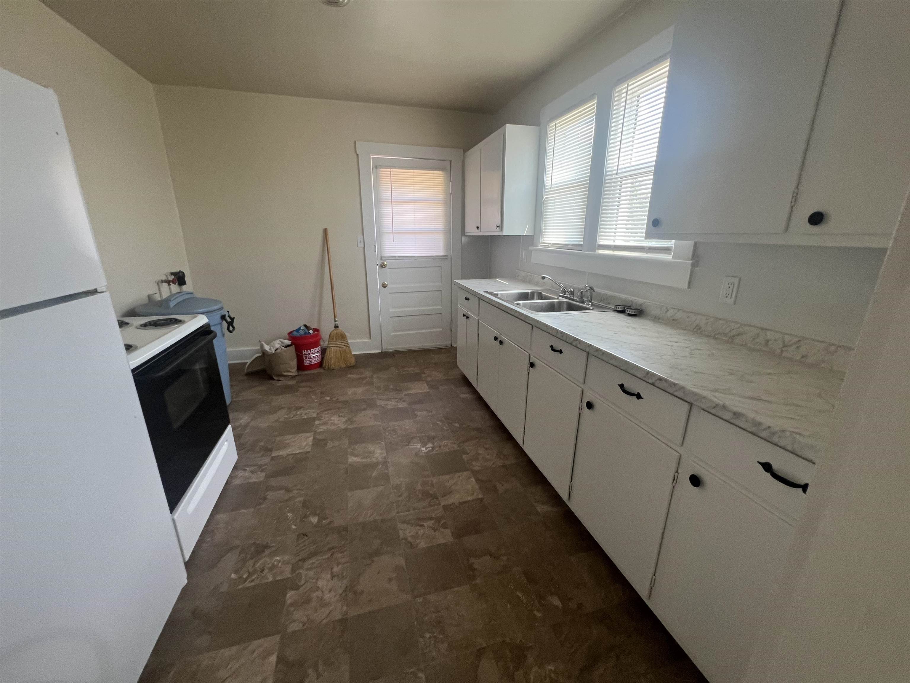2109 ORANGE ST, STAUNTON, Virginia 24401, 3 Bedrooms Bedrooms, ,1 BathroomBathrooms,Residential,2109 ORANGE ST,668973 MLS # 668973