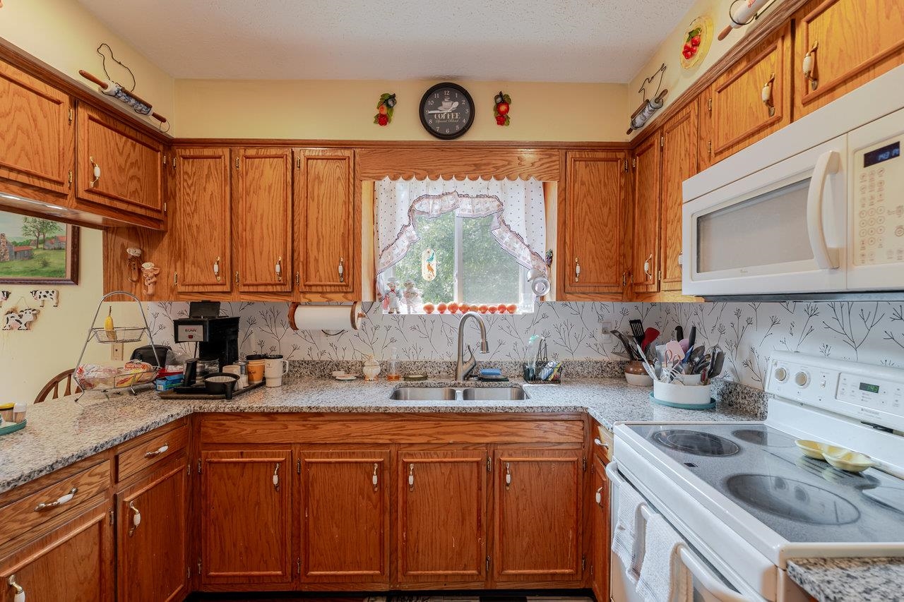 142 WHIPPOORWILL LN, LURAY, Virginia 22835, 2 Bedrooms Bedrooms, ,1 BathroomBathrooms,Residential,142 WHIPPOORWILL LN,669544 MLS # 669544